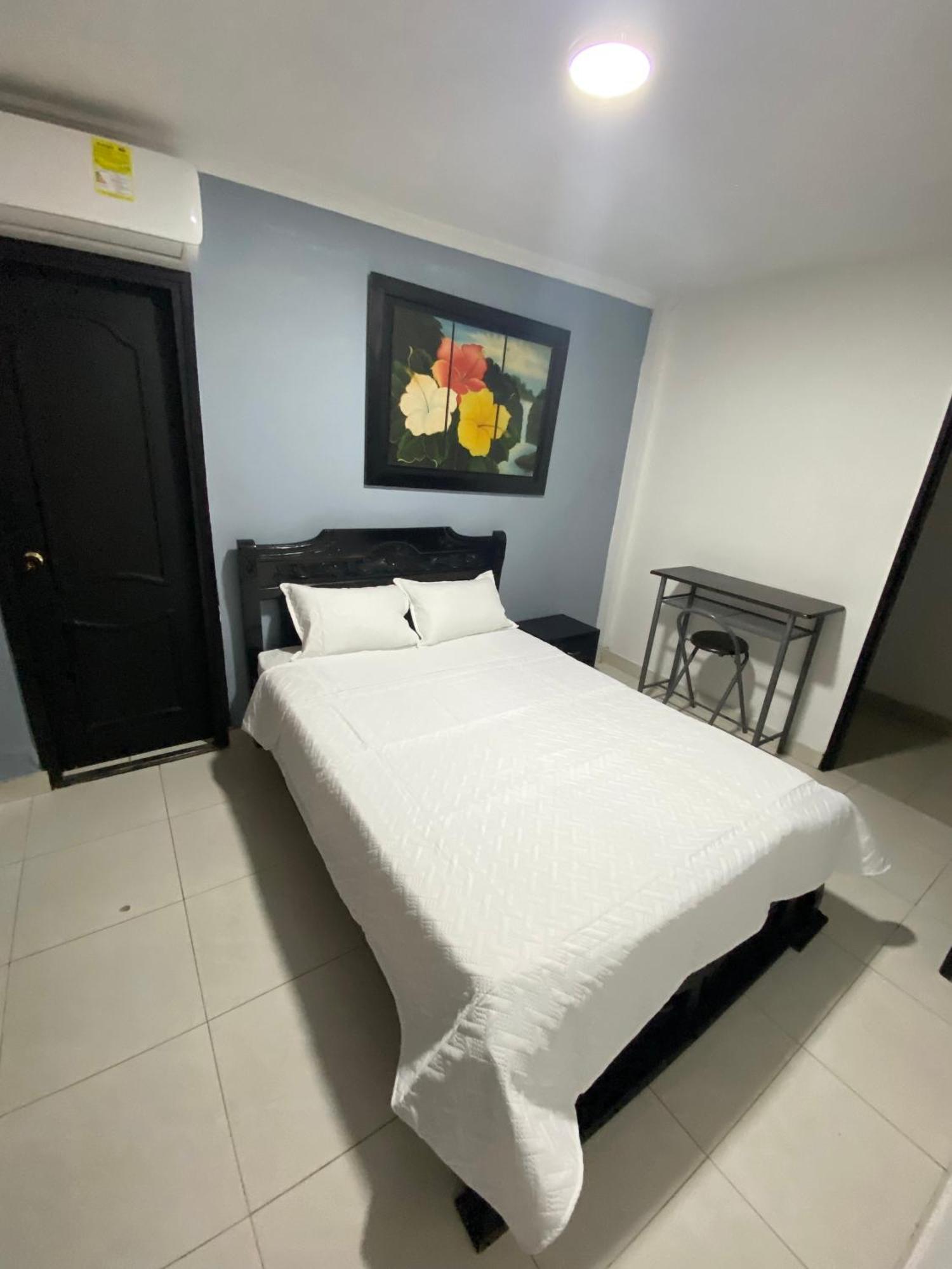 בארנקווילה Hotel Estefania Princess 84 מראה חיצוני תמונה