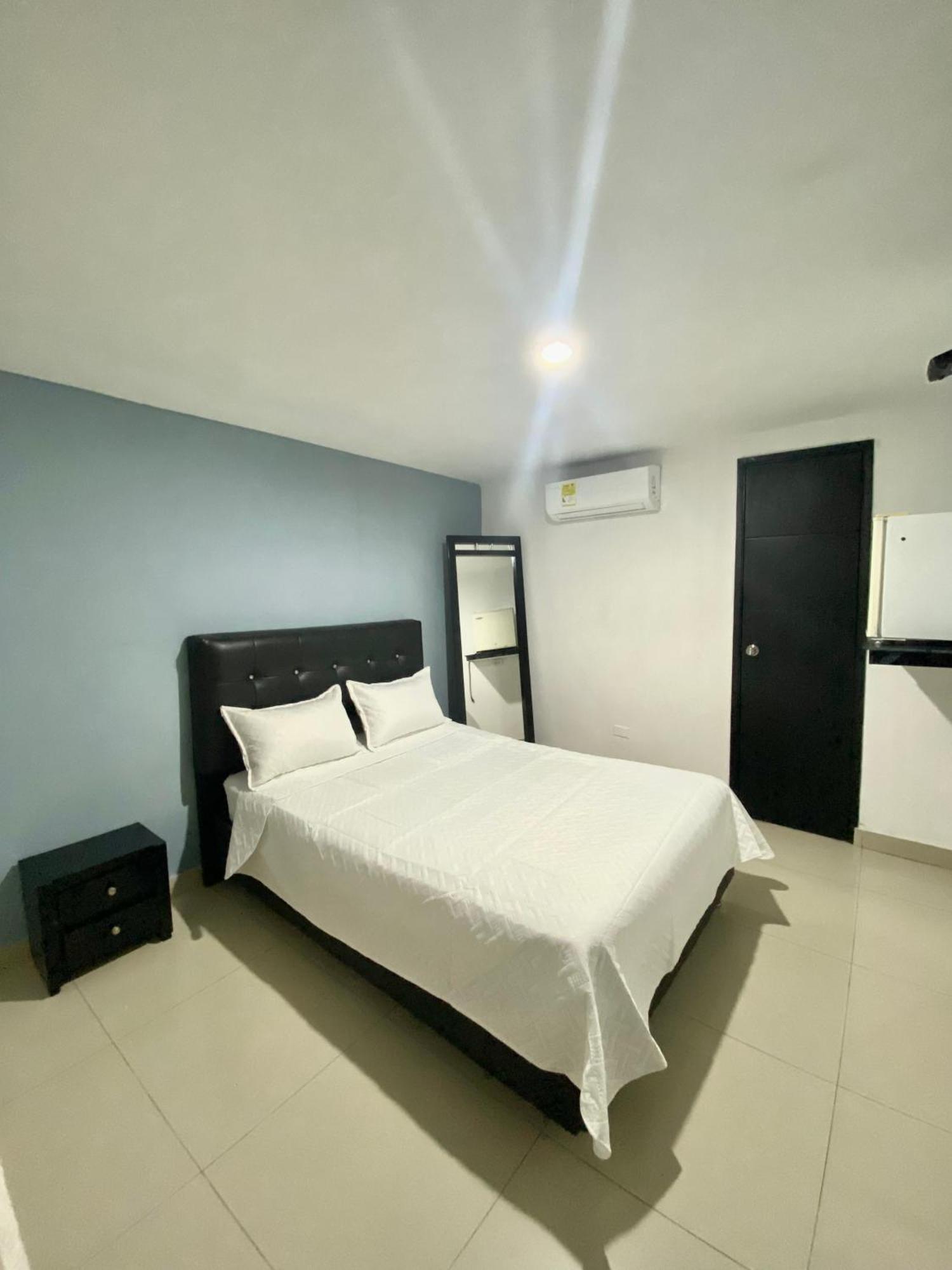 בארנקווילה Hotel Estefania Princess 84 מראה חיצוני תמונה