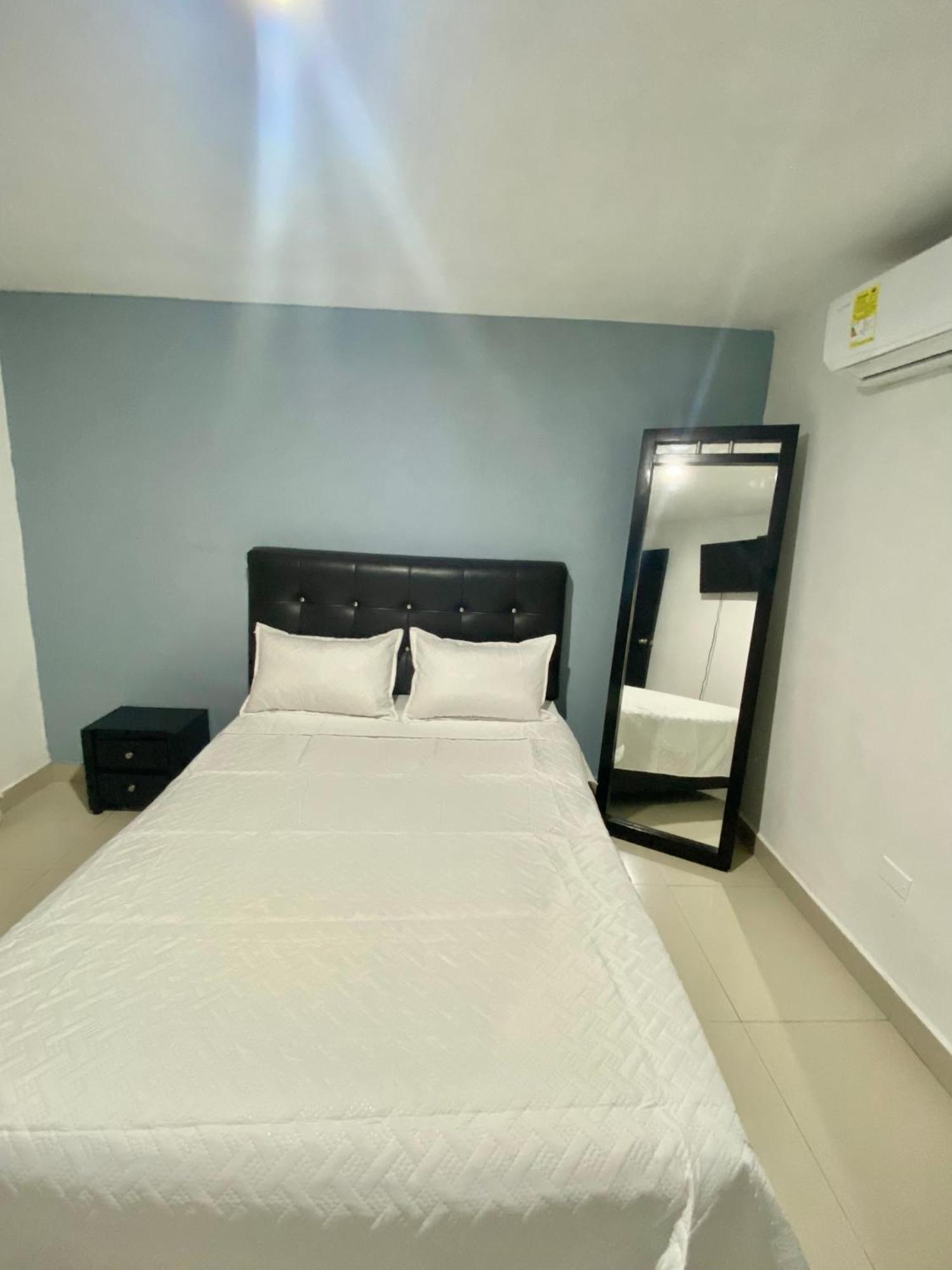 בארנקווילה Hotel Estefania Princess 84 מראה חיצוני תמונה