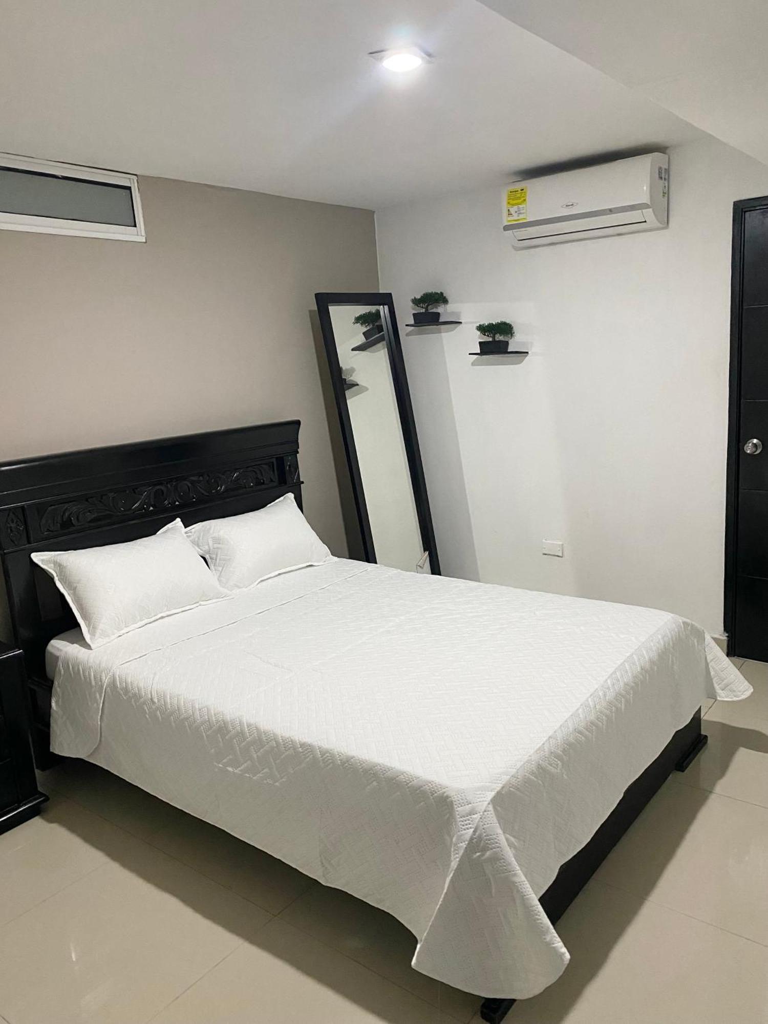 בארנקווילה Hotel Estefania Princess 84 מראה חיצוני תמונה
